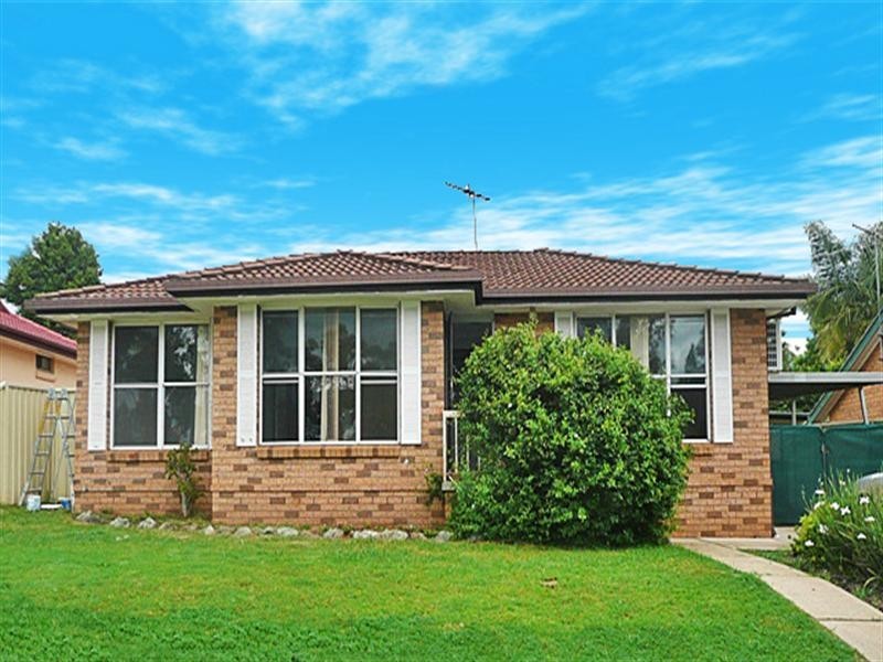 29 Fitzgibbon Lane, Rosemeadow NSW 2560
