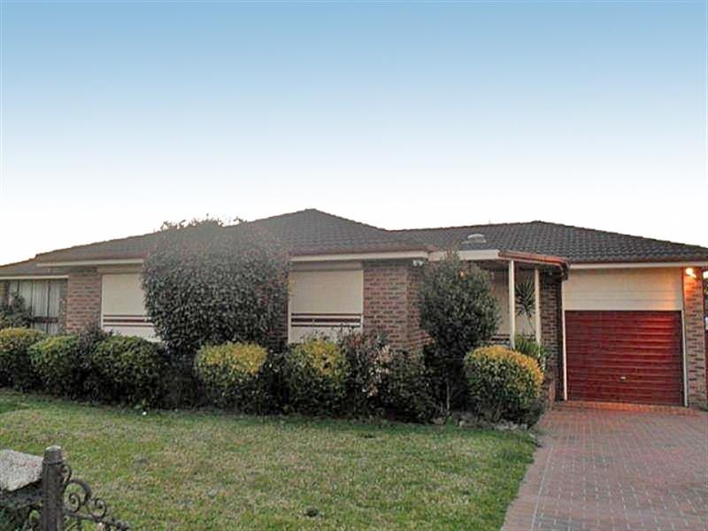 12 Talbot Place, Ingleburn NSW 2565