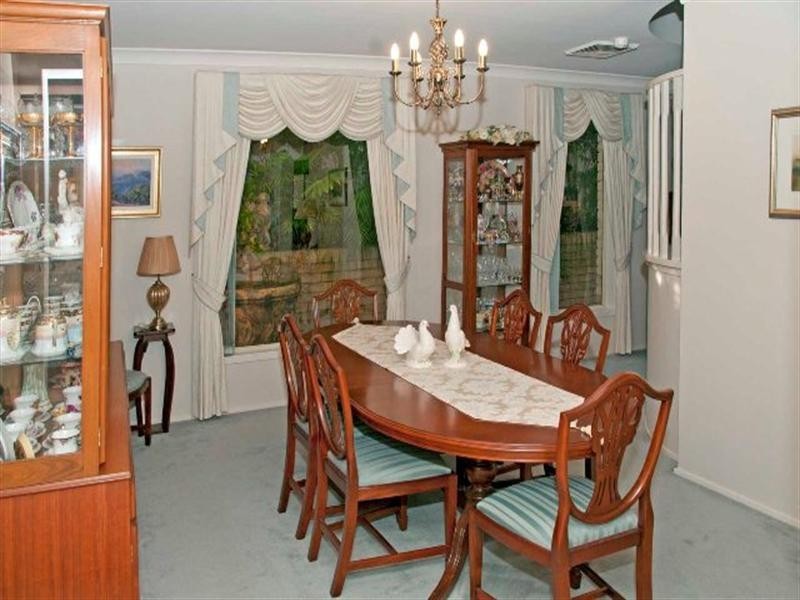 Glen Alpine NSW 2560