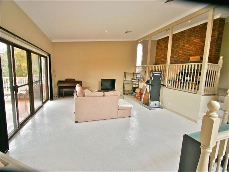 Glen Alpine NSW 2560