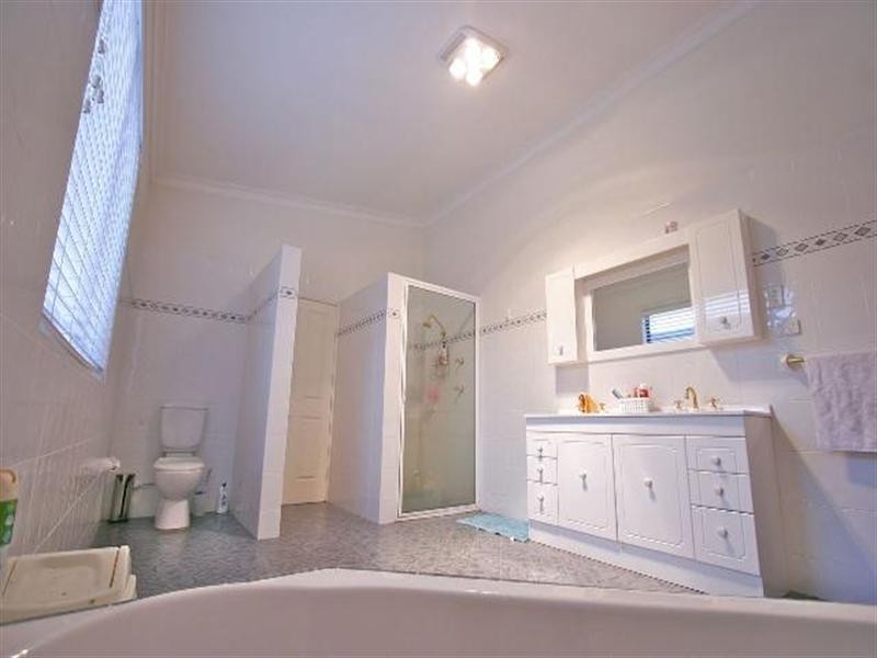 Glen Alpine NSW 2560