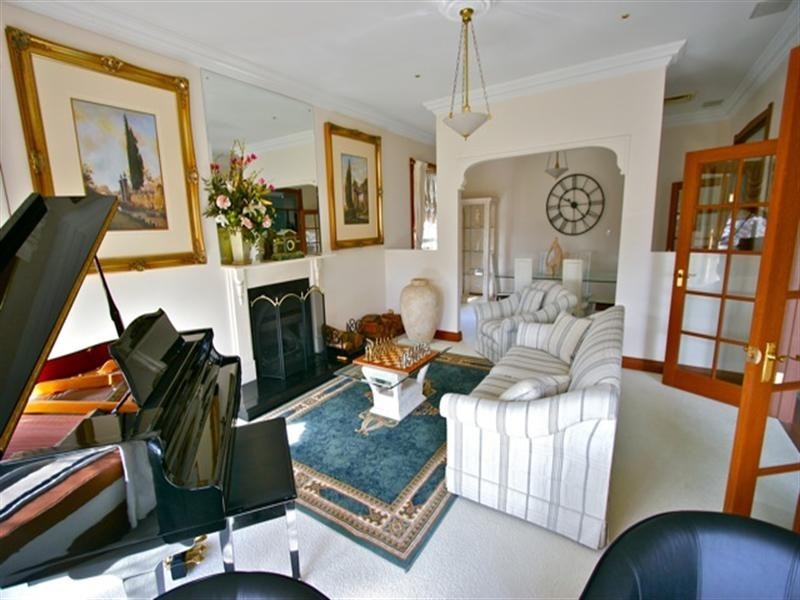 Glen Alpine NSW 2560