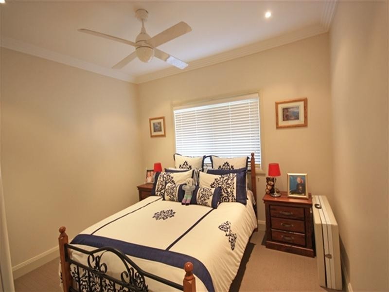 The Oaks NSW 2570