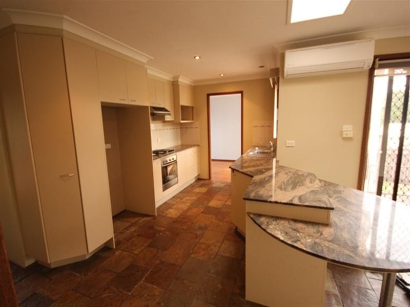 39 Serpentine Place, Eagle Vale NSW 2558