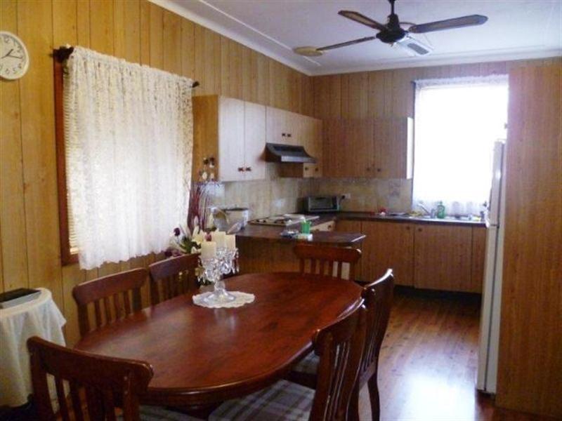 9 Christie Street, Minto NSW 2566