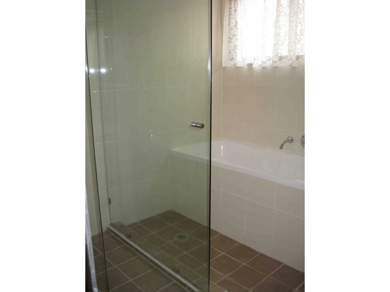 2 Nancy Place, Ambarvale NSW 2560