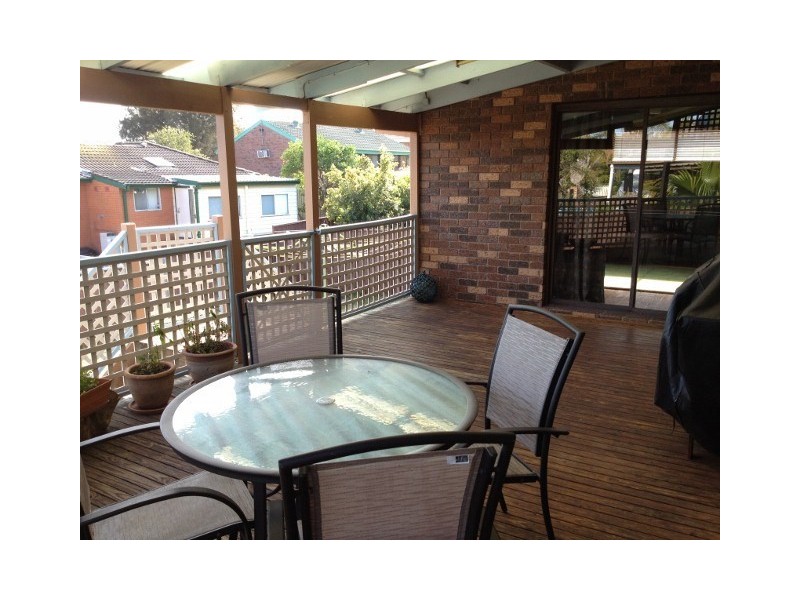 4 Durness Place, St Andrews NSW 2566