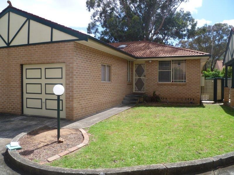 32/34 Kings Road, Ingleburn NSW 2565