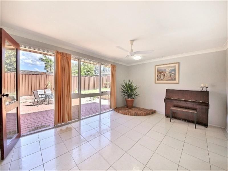 Ruse NSW 2560