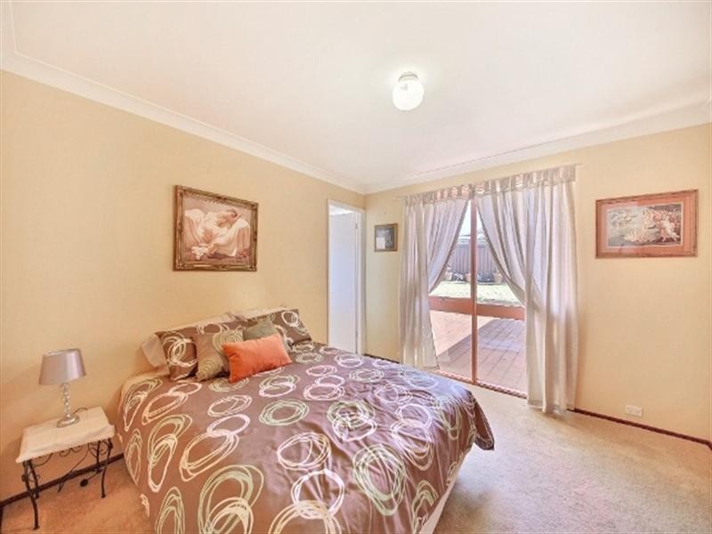 Ruse NSW 2560