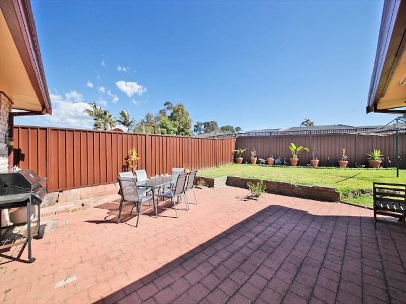 Ruse NSW 2560