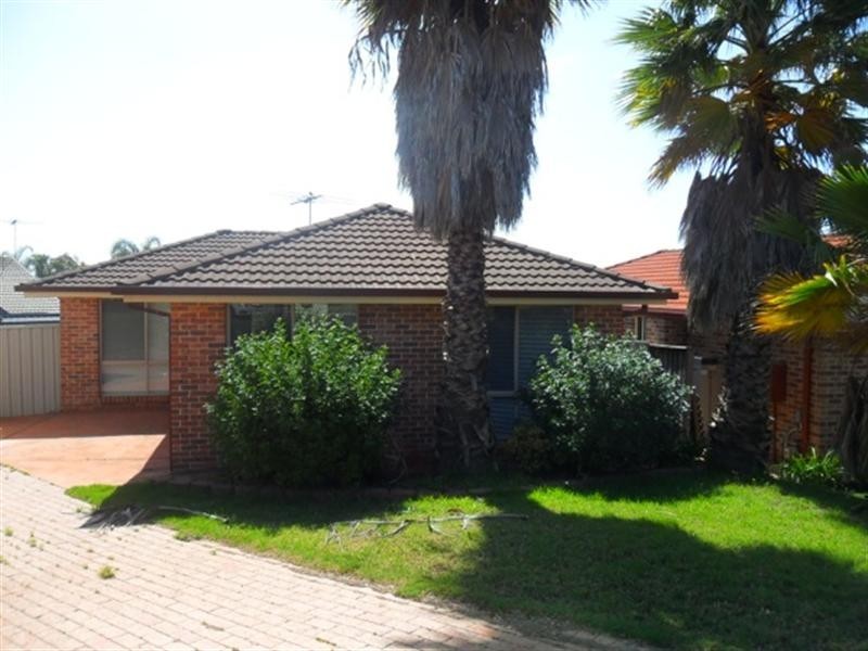 29 McLaren Place, Ingleburn NSW 2565