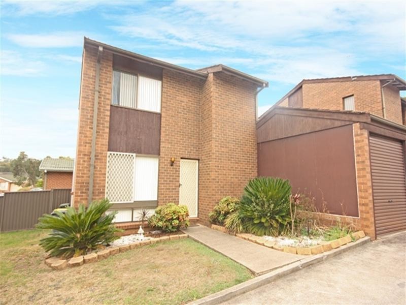 Macquarie Fields NSW 2564