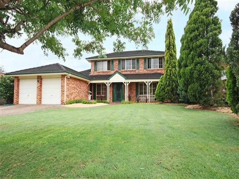 18 Dominish Cresent, Camden South NSW 2570