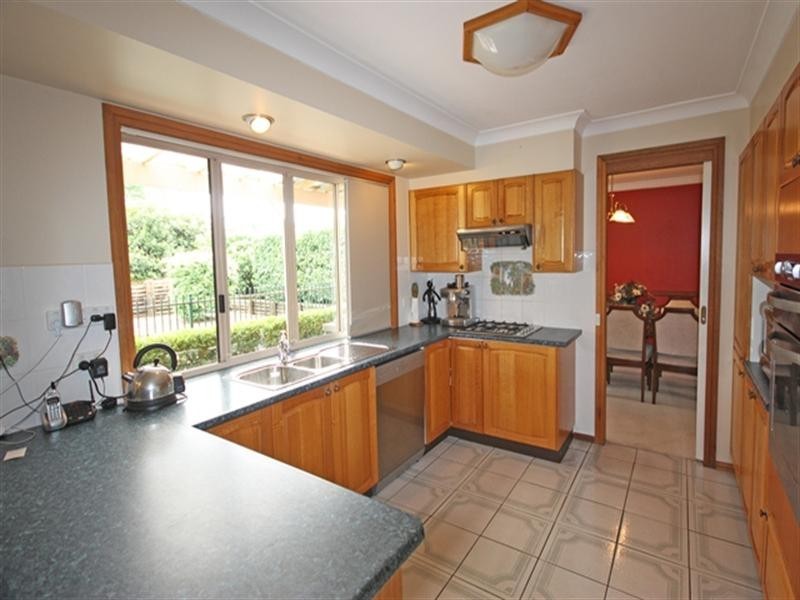 18 Dominish Cresent, Camden South NSW 2570