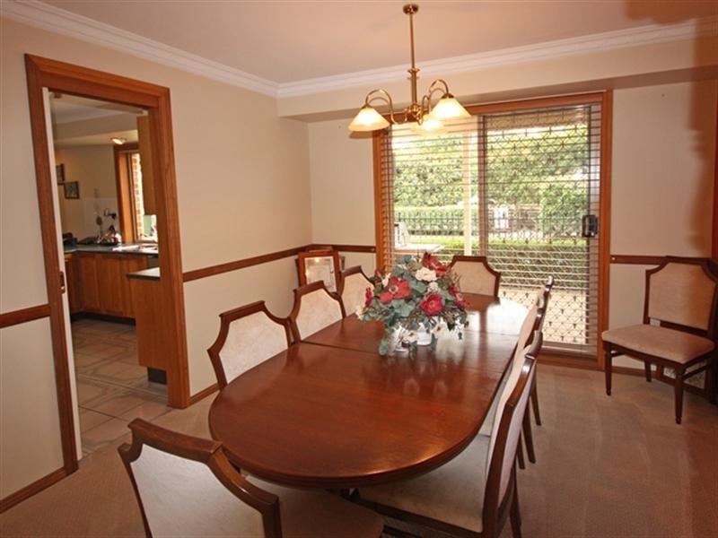 18 Dominish Cresent, Camden South NSW 2570