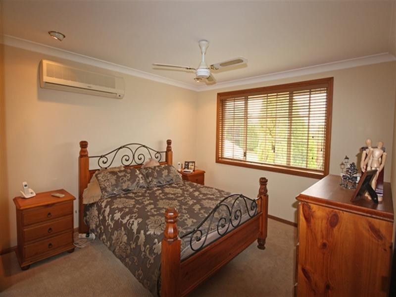 18 Dominish Cresent, Camden South NSW 2570