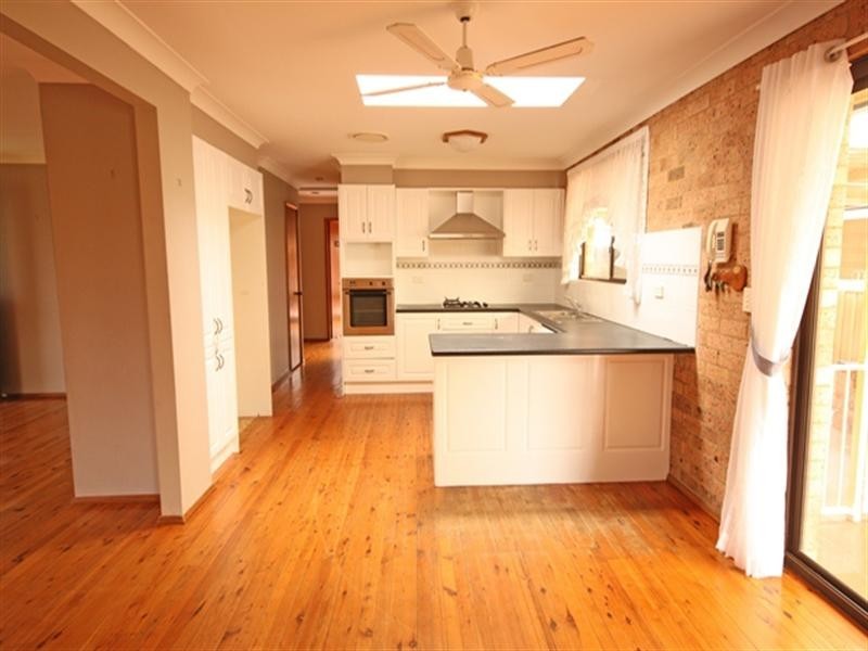 Ruse NSW 2560