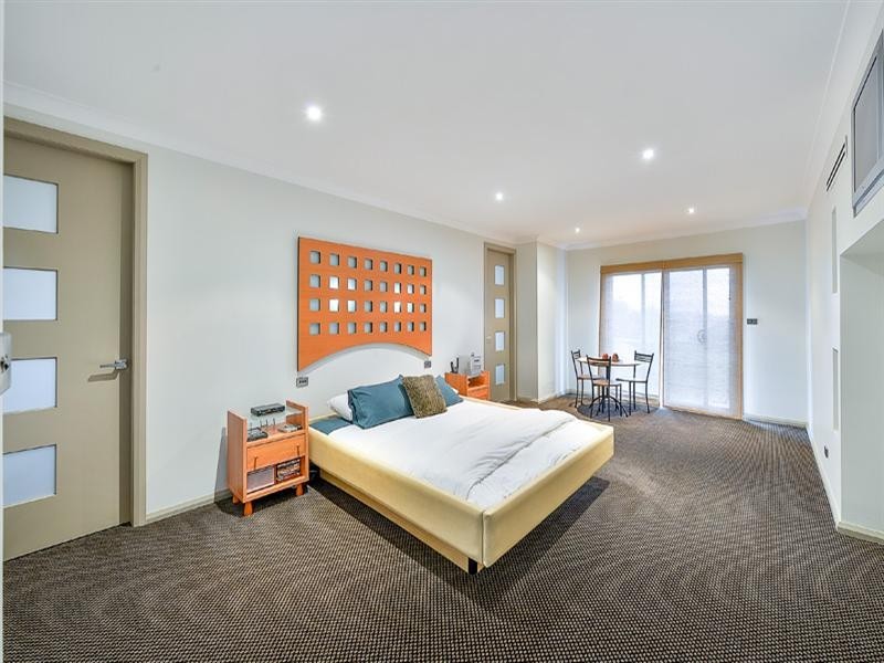 Macquarie Links NSW 2565