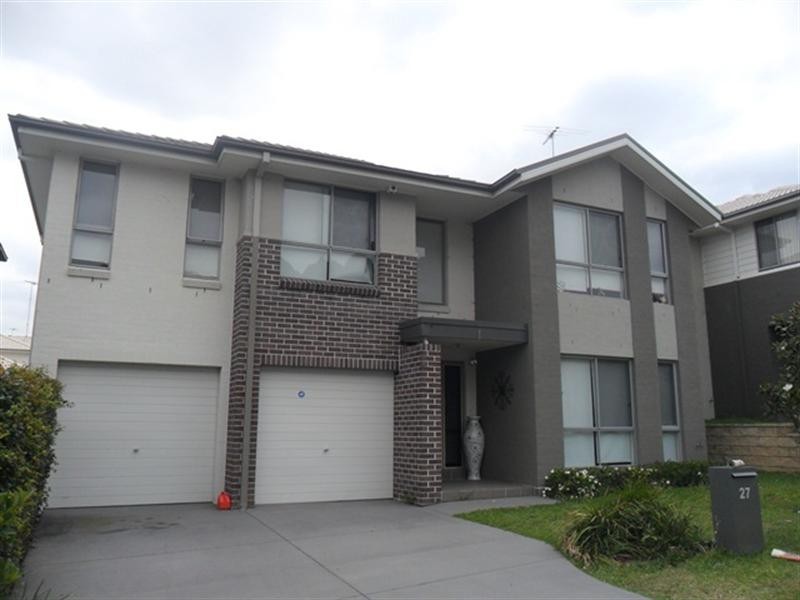 27 Kippax Avenue, Leumeah NSW 2560