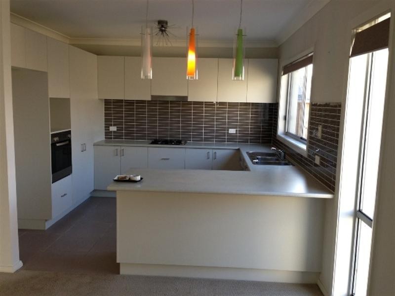 27 Kippax Avenue, Leumeah NSW 2560