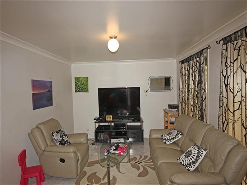 Ambarvale NSW 2560