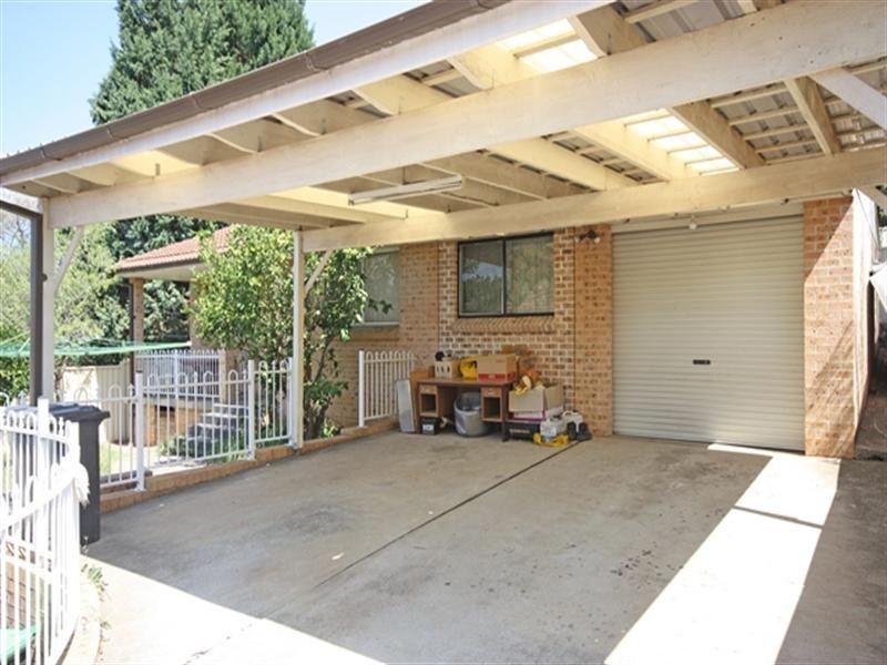 Ambarvale NSW 2560