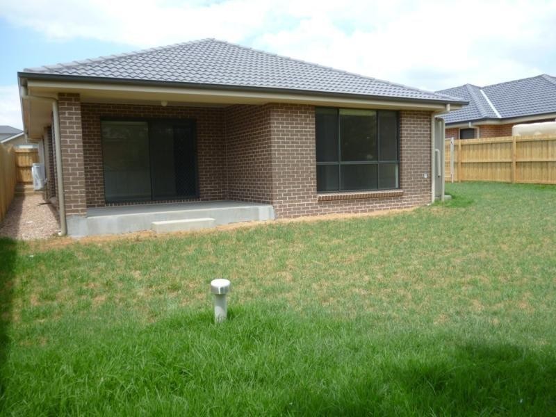 47 Adams Circuit, Elderslie NSW 2335