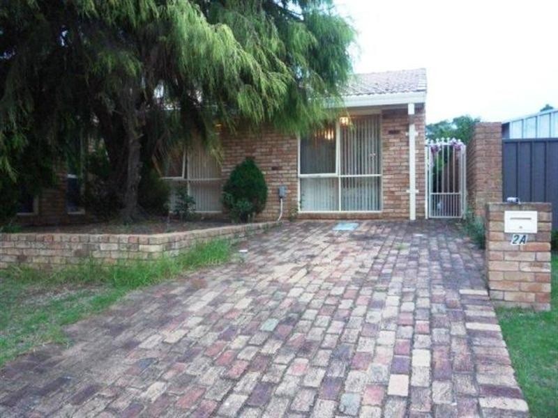 2A Apple Place, Macquarie Fields NSW 2564