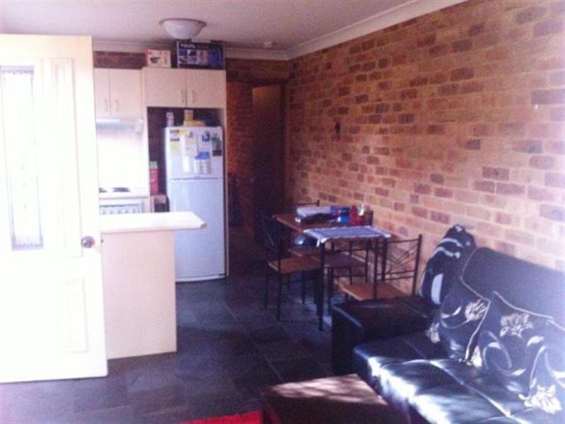 2A Apple Place, Macquarie Fields NSW 2564