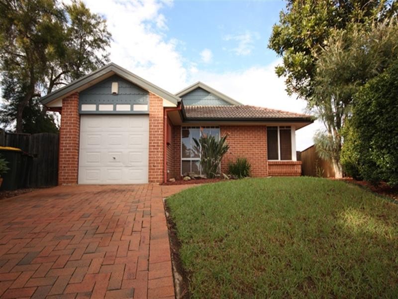 16 Baragil Mews, Mount Annan NSW 2567