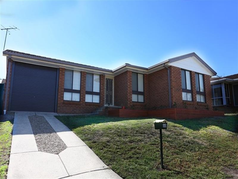 10 Madang Place, Glenfield NSW 2167