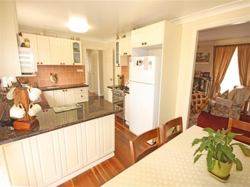 Ambarvale NSW 2560