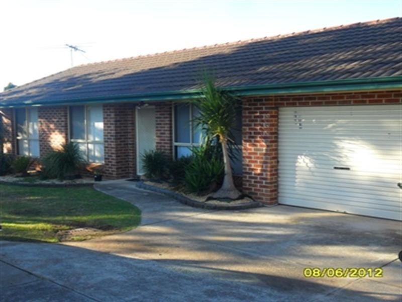 1/47 Frontignan Avenue, Eschol Park NSW 2558