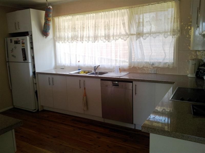 14 Jarndyce Avenue, Ambarvale NSW 2560