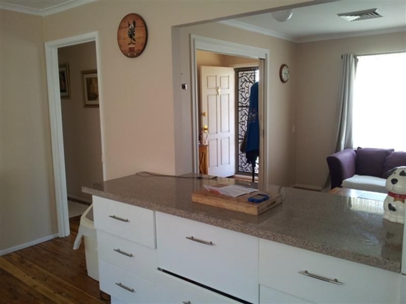 14 Jarndyce Avenue, Ambarvale NSW 2560