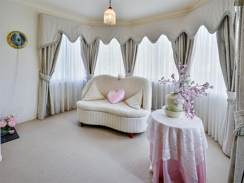 Macquarie Links NSW 2565