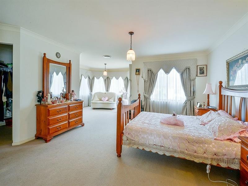 Macquarie Links NSW 2565