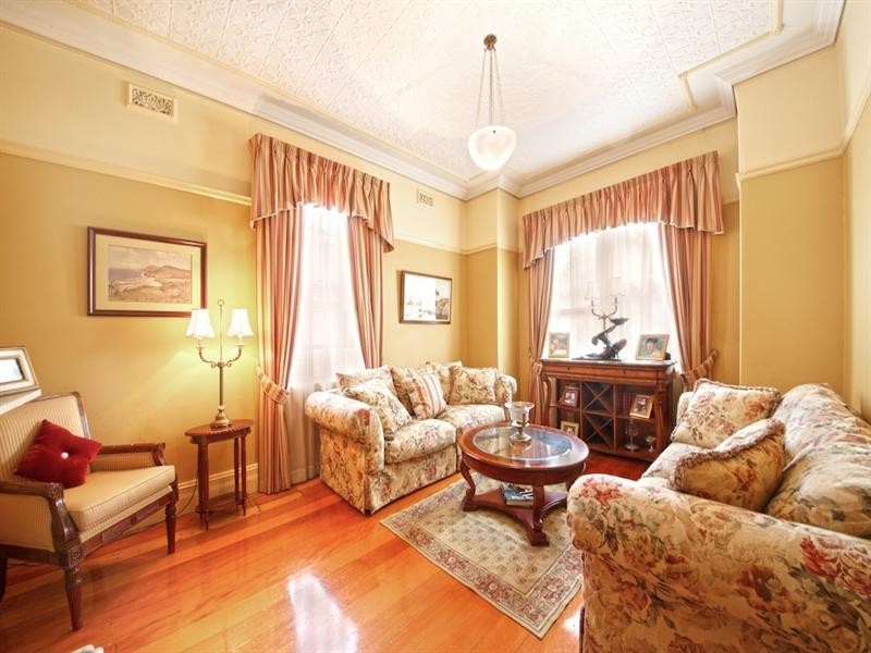 32 Hill Street, Camden NSW 2570