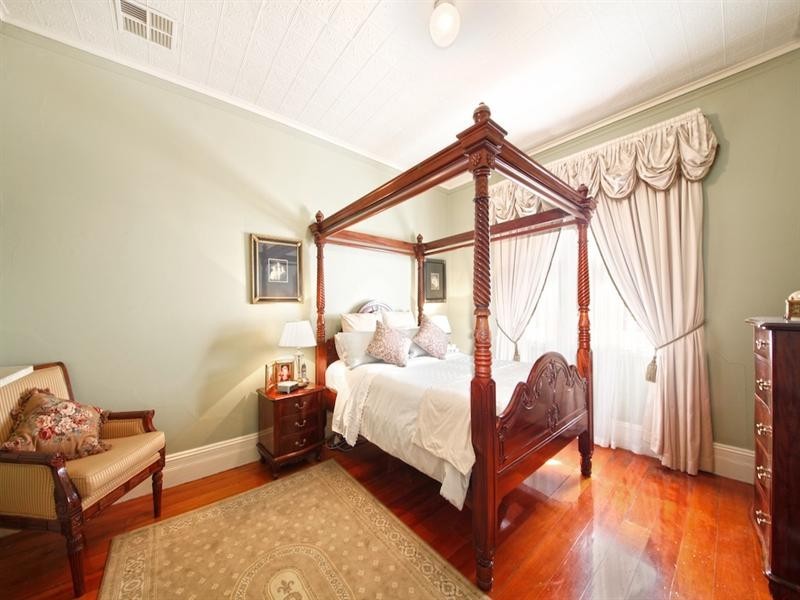 32 Hill Street, Camden NSW 2570