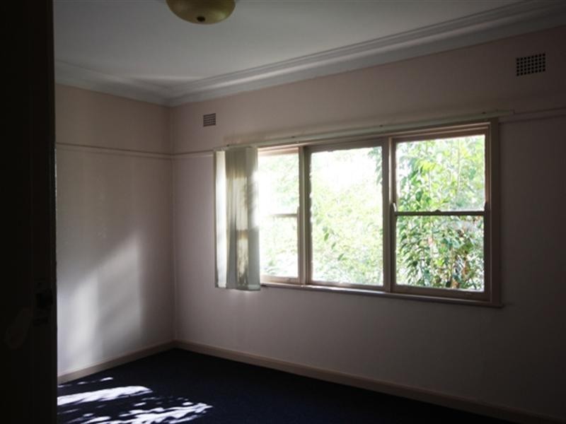 29 Chamberlin Street, Campbelltown NSW 2560