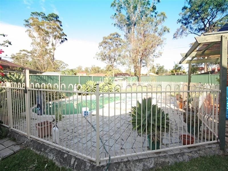 41 Bainbridge Avenue, Ingleburn NSW 2565