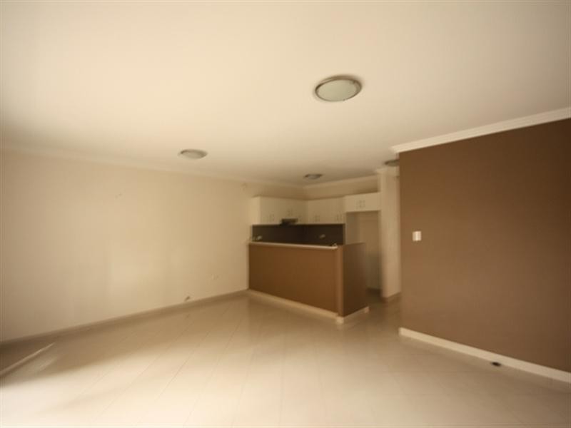 5/13 Chamberlin Street, Campbelltown NSW 2560