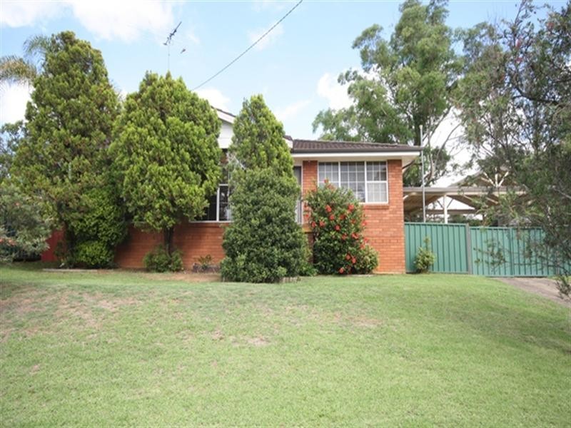 18 Clinton Street, Narellan NSW 2567