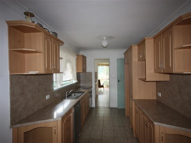 18 Clinton Street, Narellan NSW 2567