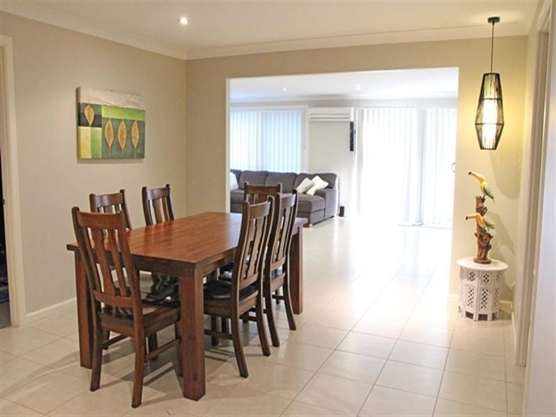 10 Decora Street, Mount Annan NSW 2567