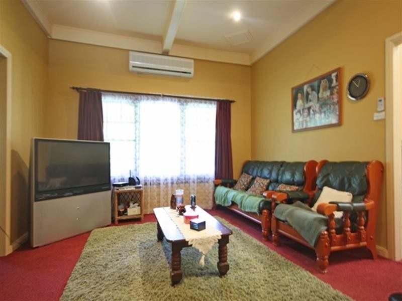 53 Waminda Avenue, Campbelltown NSW 2560