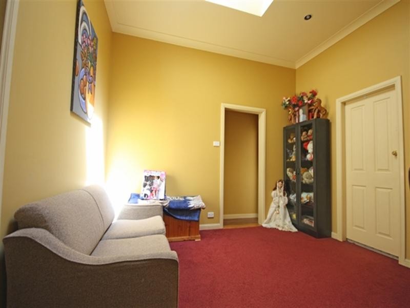 53 Waminda Avenue, Campbelltown NSW 2560