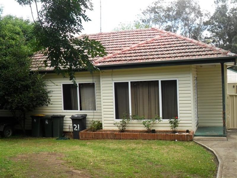 21 Donaldson Street, Bradbury NSW 2560