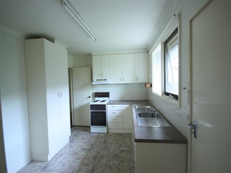 1 Jenolan Street, Leumeah NSW 2560